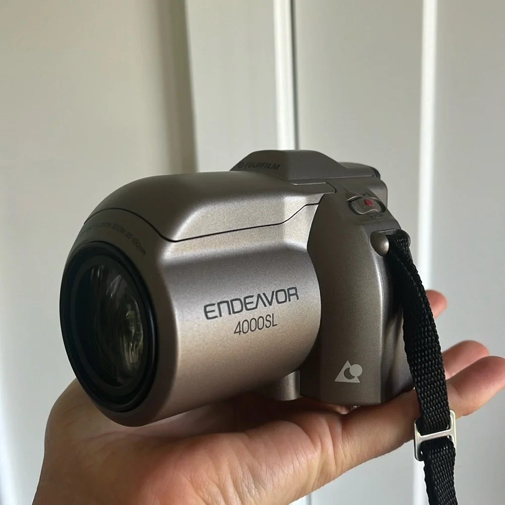 Fujifilm Point & Shoot Endeavor 4000sl